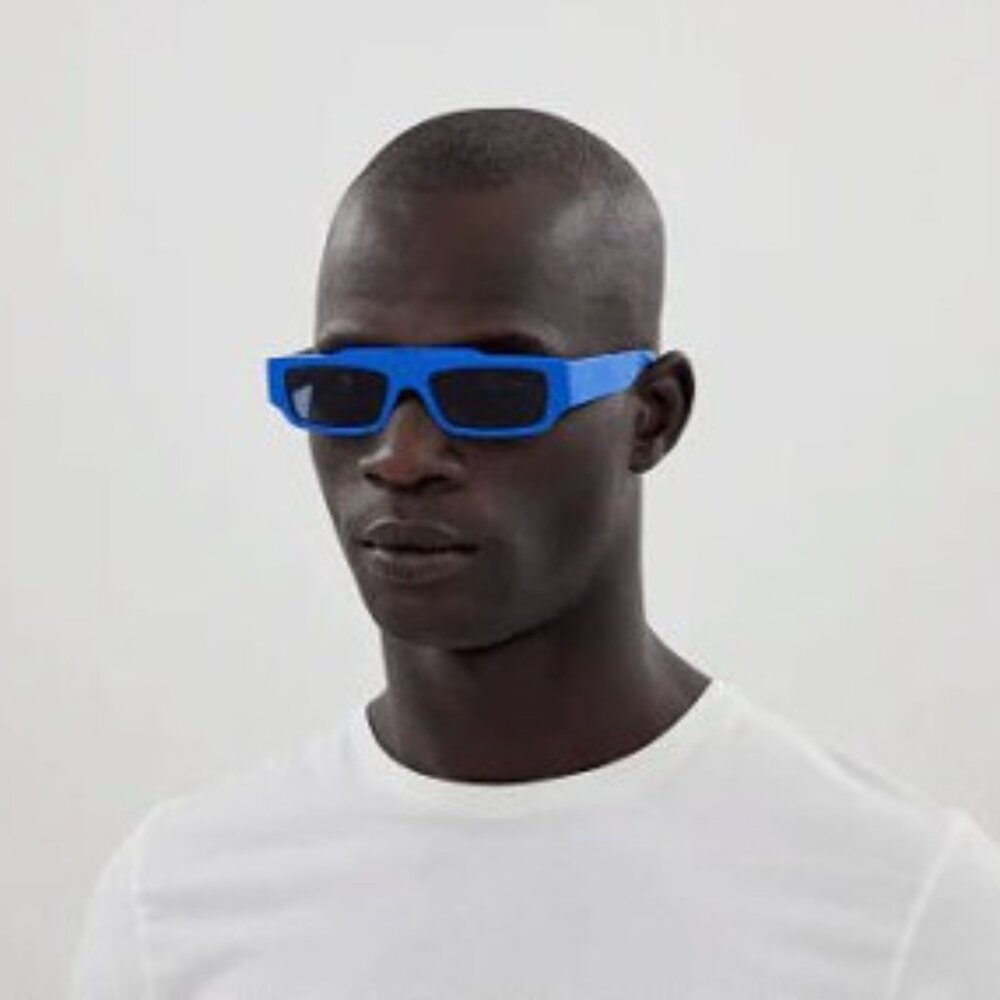 Final Price! Gucci GG1592S 004 Blue Sunglasses - Picture 2 of 11